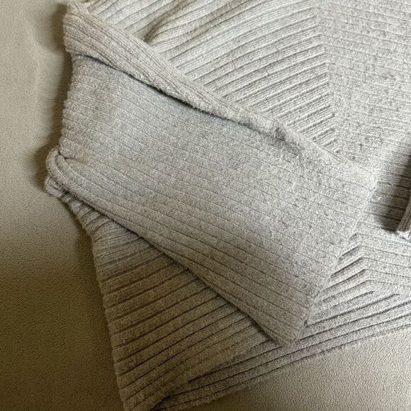 ANTHROPOLOGIE MOTH Tisbury Turtleneck Mock Neck Sweater Ribbed Gray Size XL - Picture 10 of 16